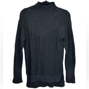 Tribal Mock neck / long sleeve sweater.         Size: Medium